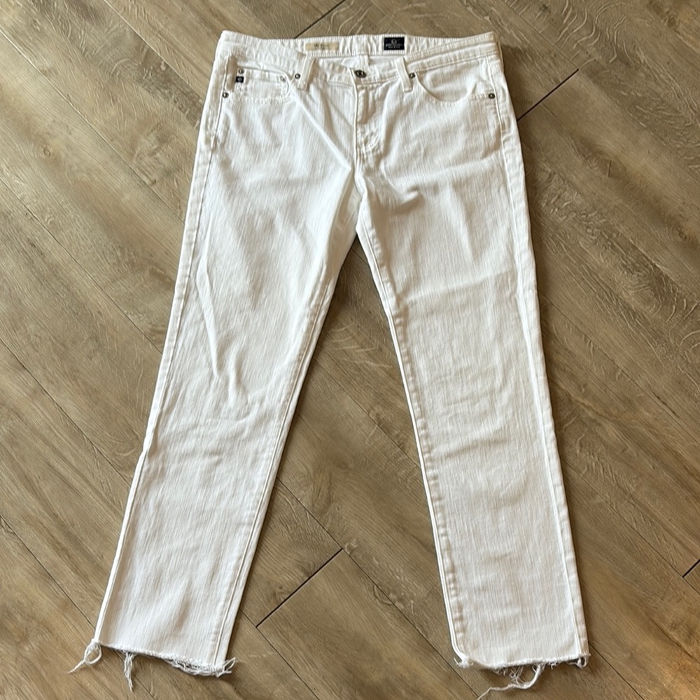 Ag Adriano Goldschmied White “Stevie” Slim Straight Jeans Size 31R Measures 32”